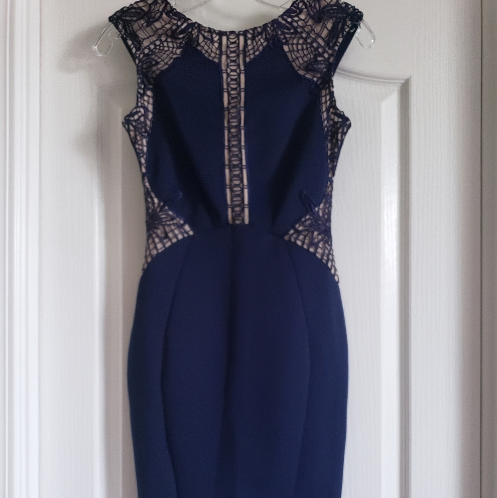 🆕 lipsy • dress